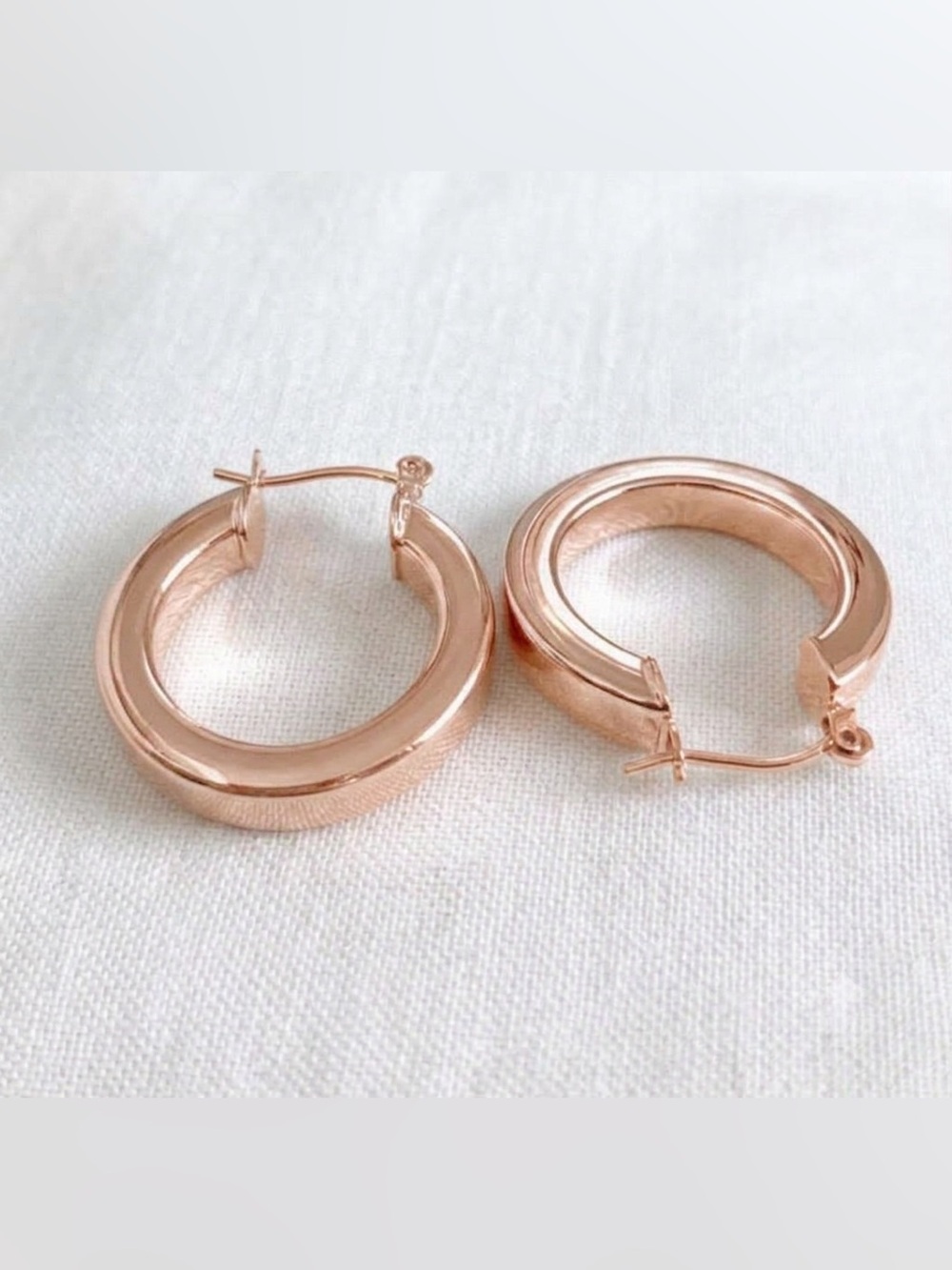 14 Karat Rose Gold plated women’s 25mm hoop earrings - CLEARANCE! - Picture 3 of 4